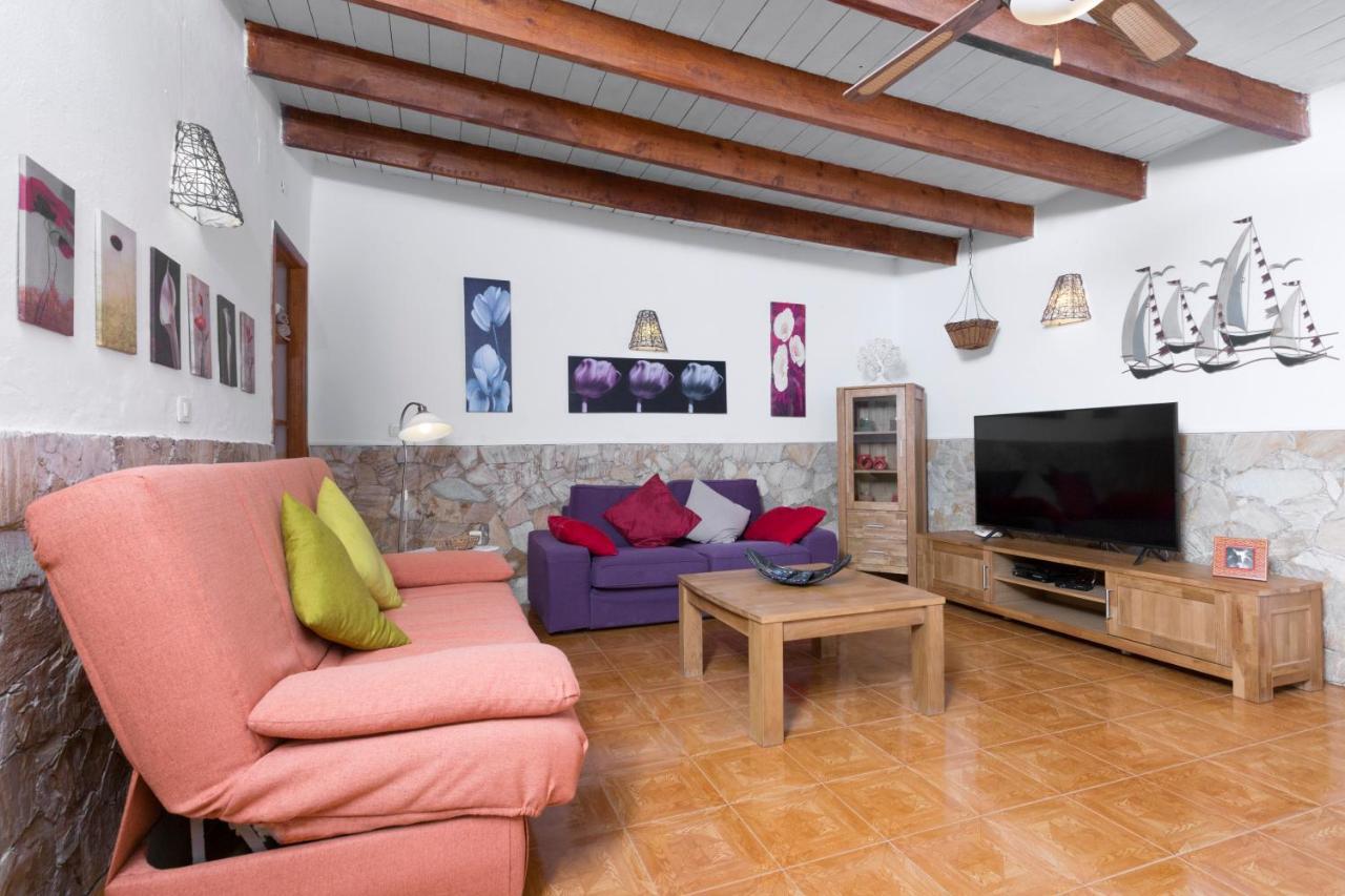 Home2Book Quiet Villa With Private Pool Triquivijate Exterior foto