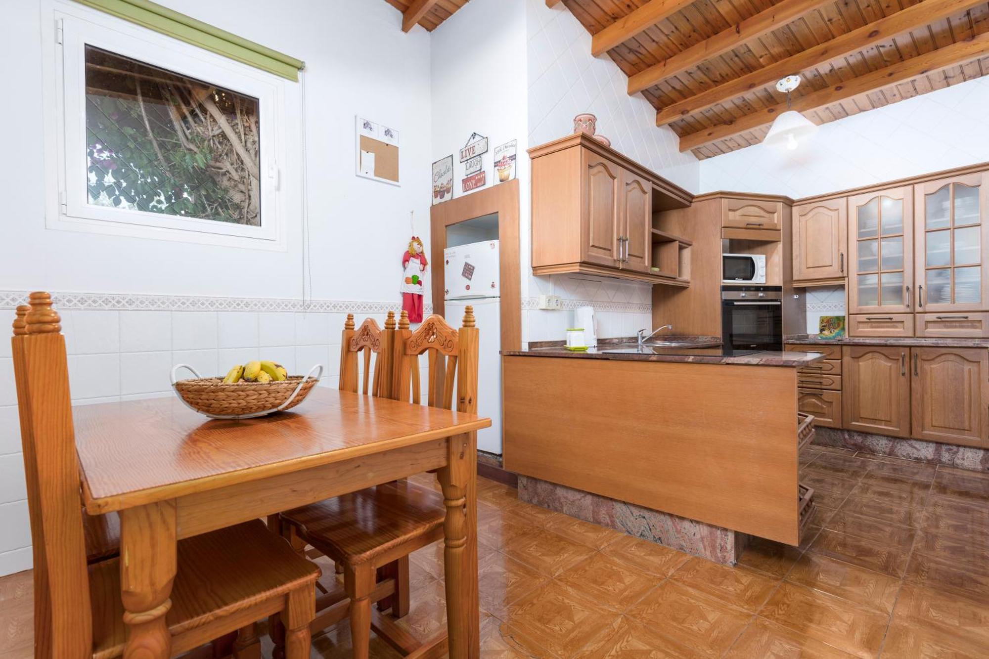Home2Book Quiet Villa With Private Pool Triquivijate Exterior foto